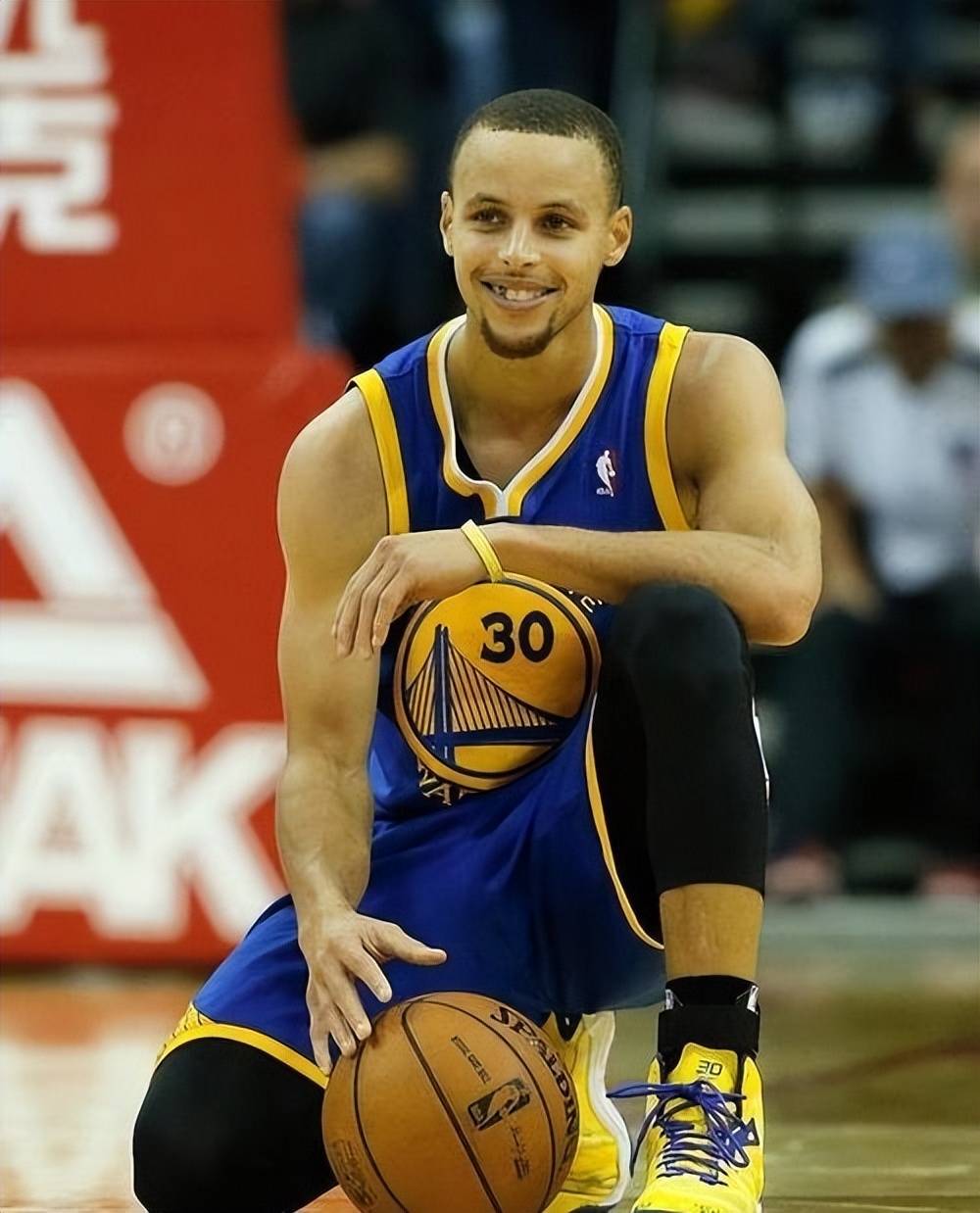 容的豪门球 容的豪门球